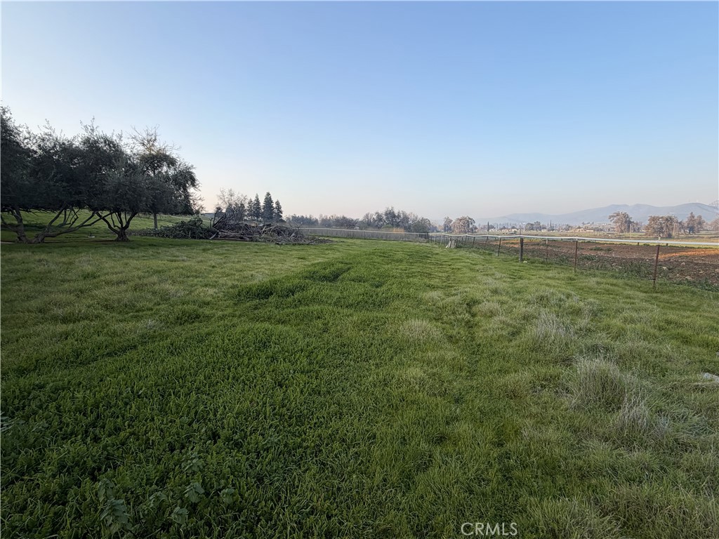 1072 E Worth, Porterville, CA 93257
