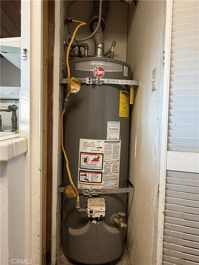 1072 E Worth, Porterville, CA 93257