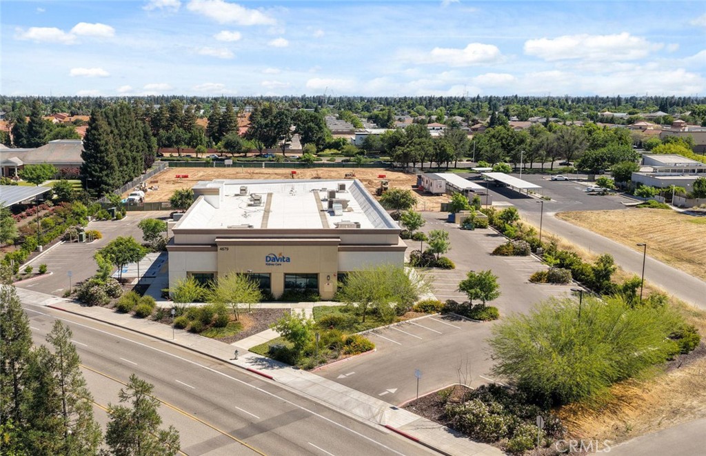 4679 W Spruce, Fresno, CA 93722