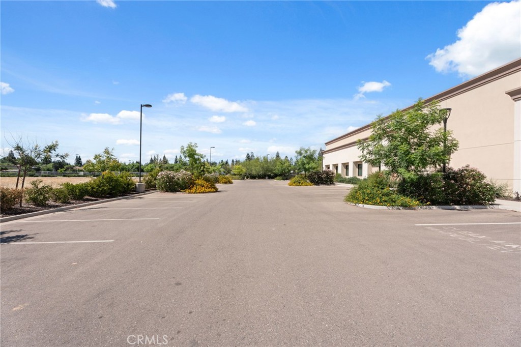 4679 W Spruce, Fresno, CA 93722