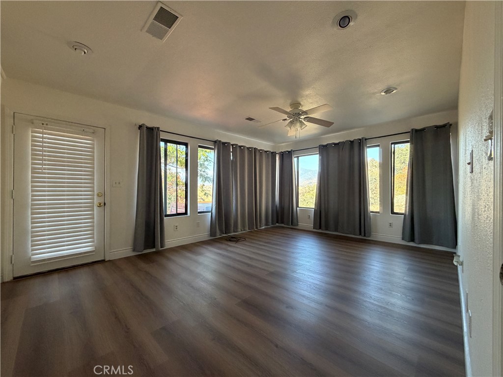 31669 Indian Reservation Rd, Porterville, CA 93257