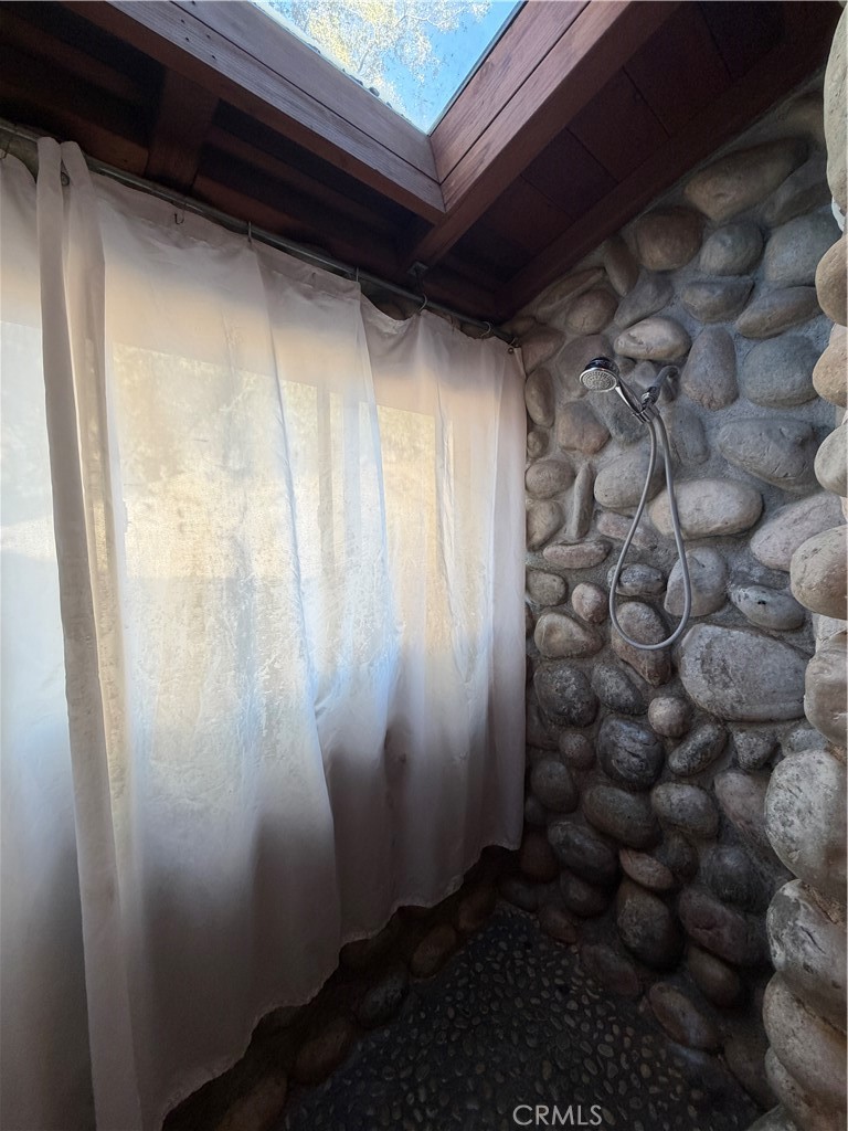 31669 Indian Reservation Rd, Porterville, CA 93257