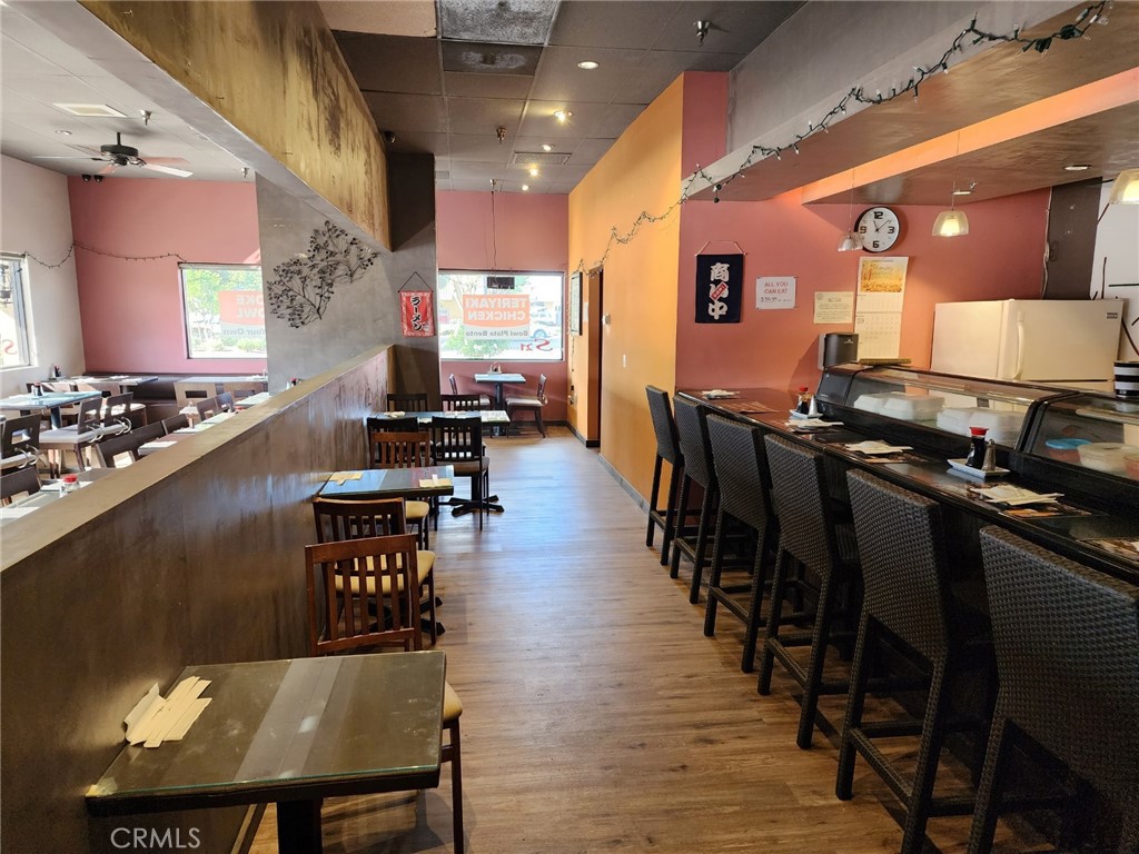 5754 N 1st St, Fresno, CA 93710