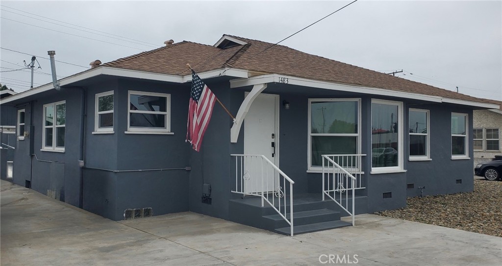 1483 E Bardsley Ave, Tulare, CA 93274