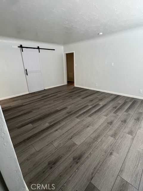 1483 E Bardsley Ave, Tulare, CA 93274