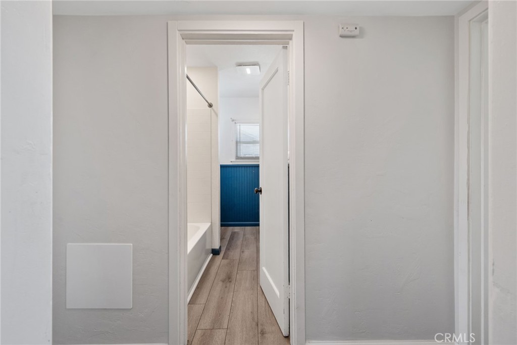 1483 E Bardsley Ave, Tulare, CA 93274