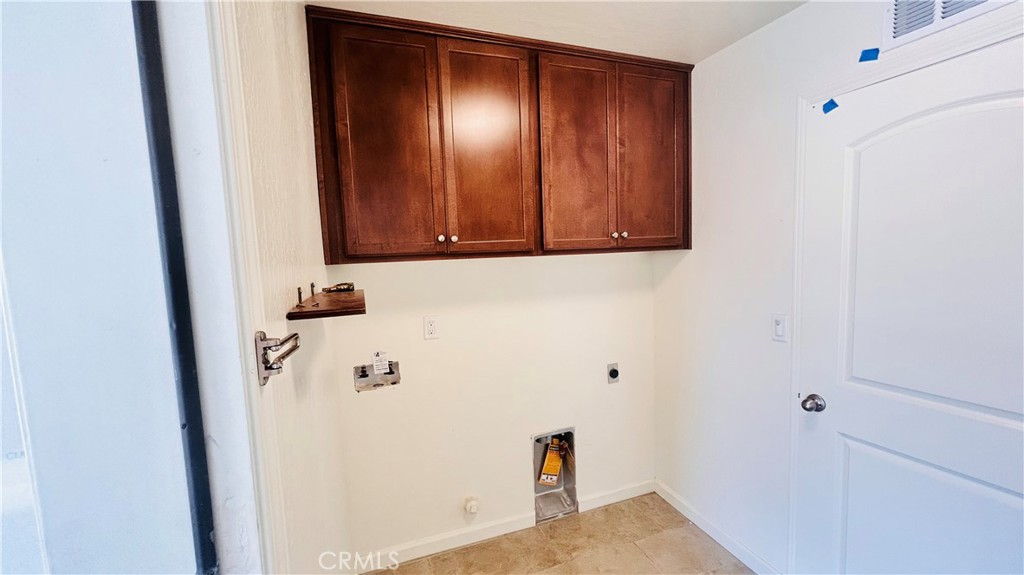 2035 W Chianti Way, Hanford, CA 93230