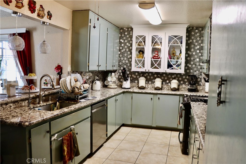 216 Barros St, Patterson, CA 95363