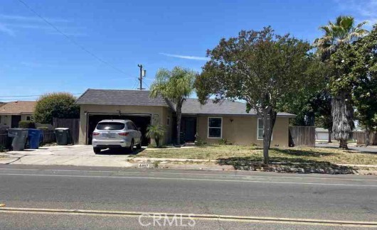 4497 N Chestnut Ave, Fresno, CA 93726