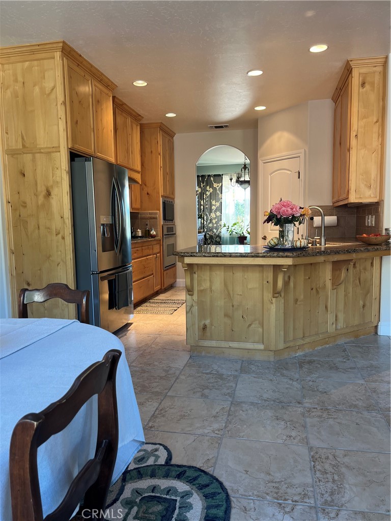 170 Nutwood Cir, Paso Robles, CA 93446