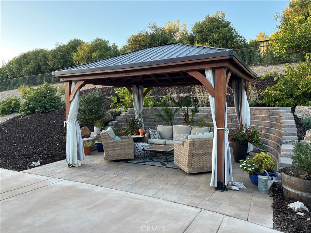 170 Nutwood Cir, Paso Robles, CA 93446