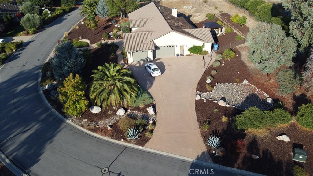 170 Nutwood Cir, Paso Robles, CA 93446