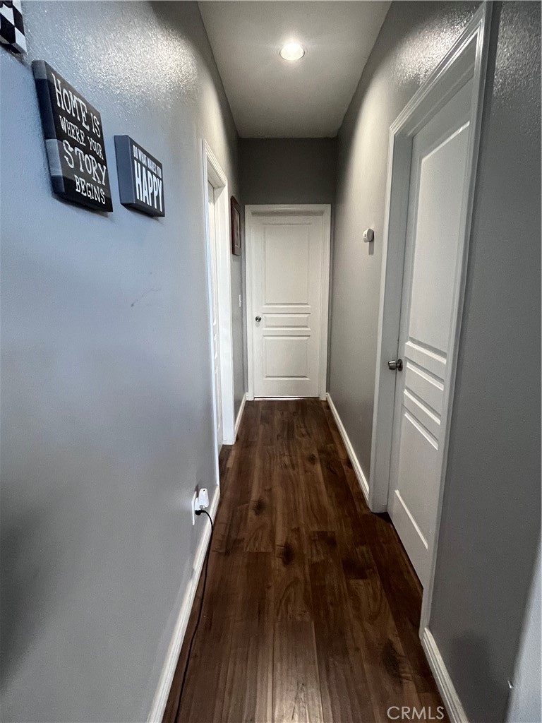 1344 E Parkview Ct, Visalia, CA 93292