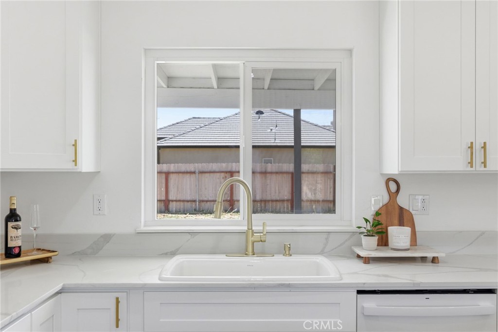 29991 Riverside, Shafter, CA 93263