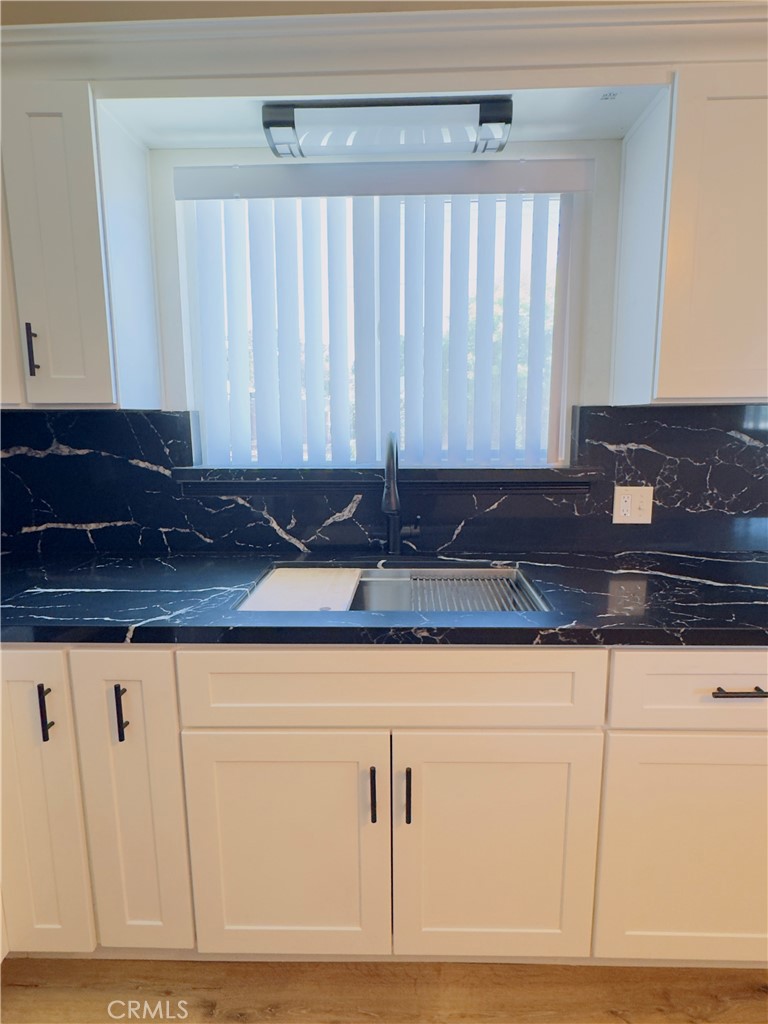 1138 Valley St, Visalia, CA 93277
