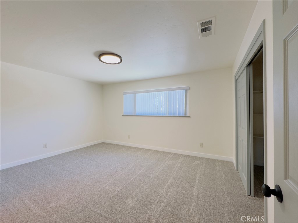 1138 Valley St, Visalia, CA 93277