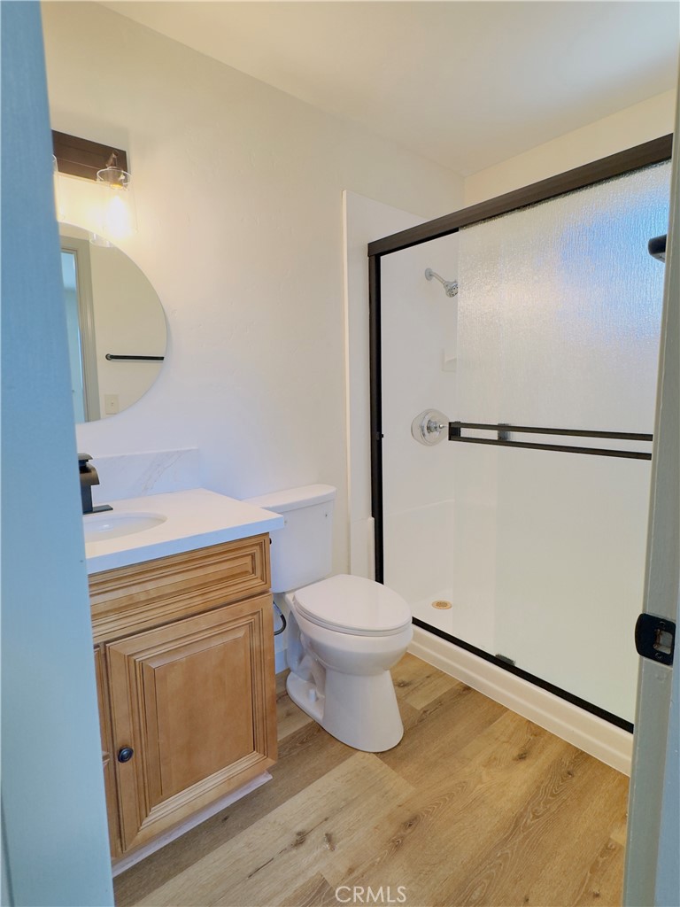 1138 Valley St, Visalia, CA 93277