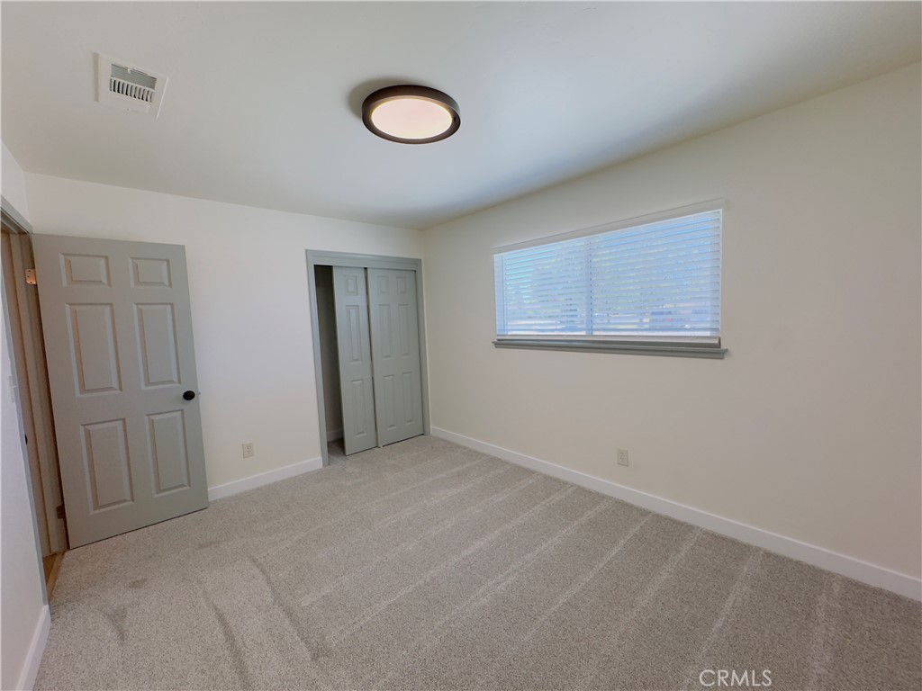 1138 Valley St, Visalia, CA 93277