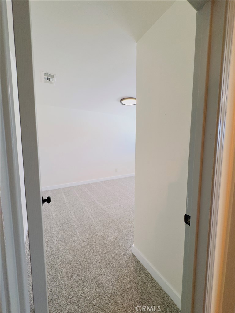 1138 Valley St, Visalia, CA 93277