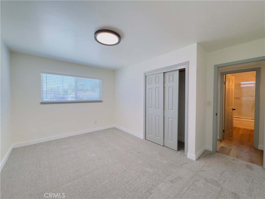 1138 Valley St, Visalia, CA 93277