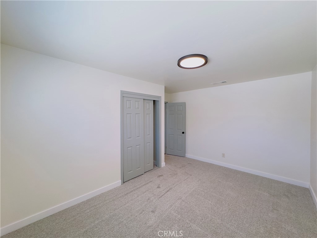 1138 Valley St, Visalia, CA 93277