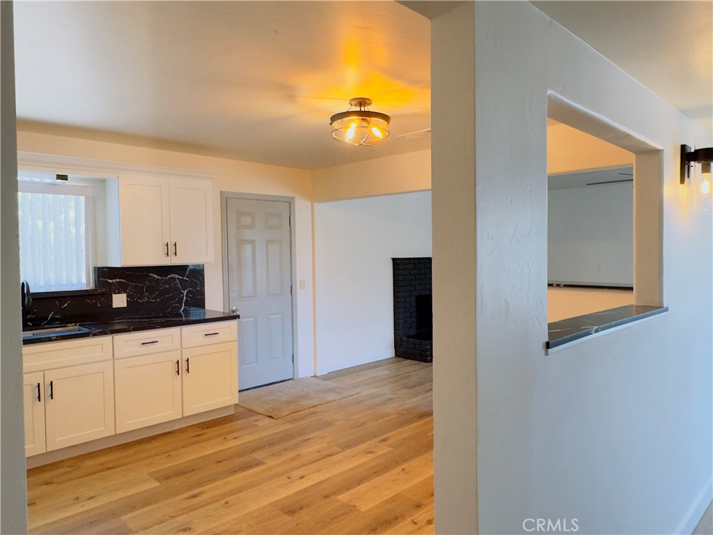 1138 Valley St, Visalia, CA 93277