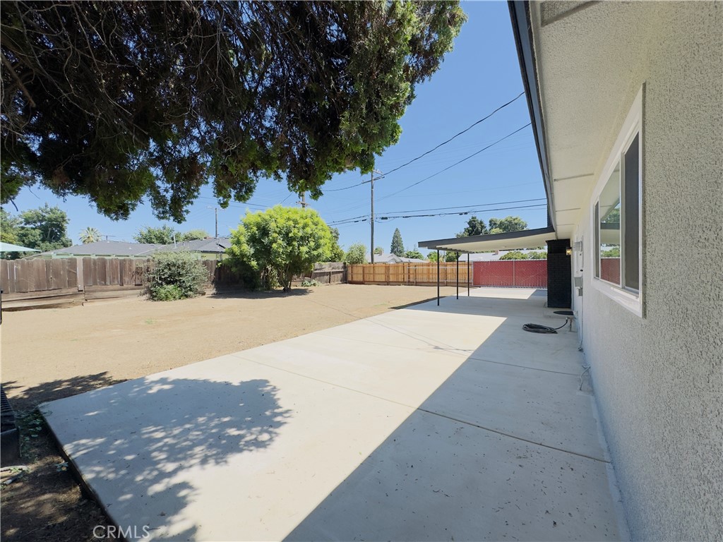 1138 Valley St, Visalia, CA 93277