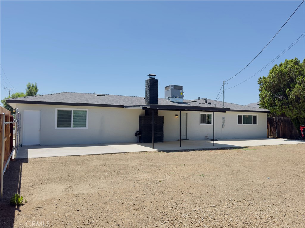 1138 Valley St, Visalia, CA 93277