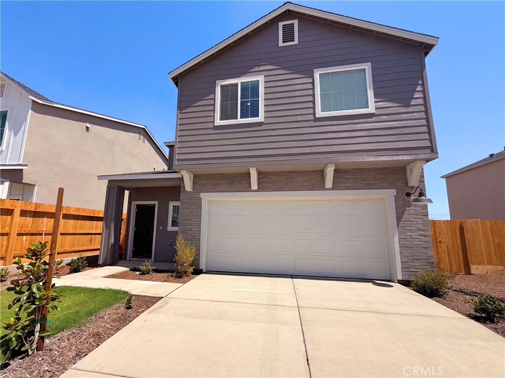 3267 Carambola, Clovis, CA 93619