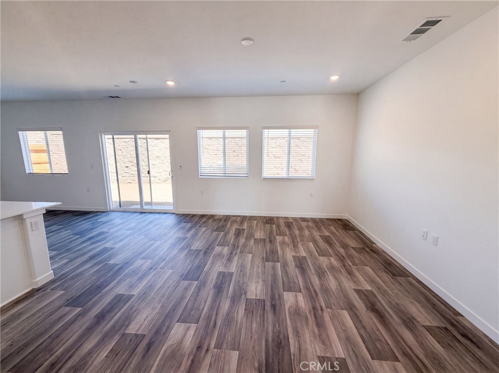 3261 Carambola, Clovis, CA 93619