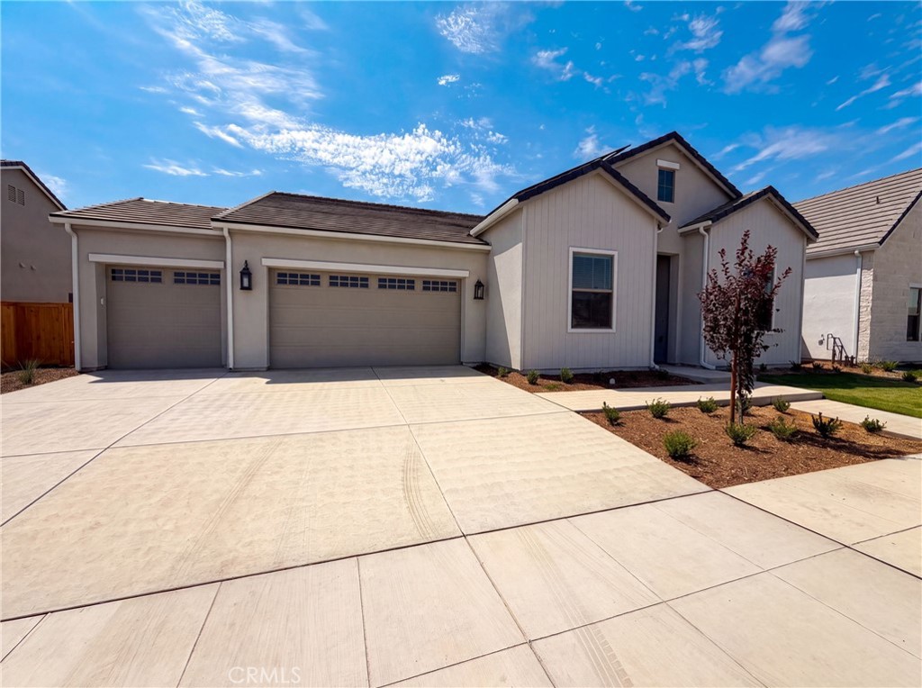 2246 N Marion, Clovis, CA 93619
