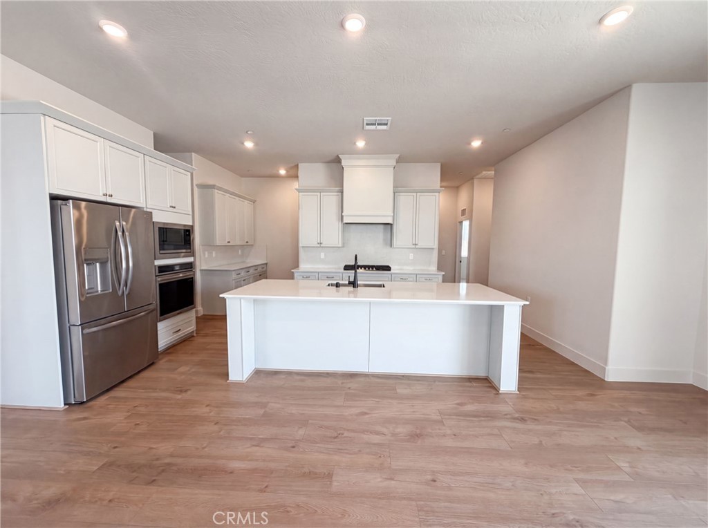 2246 N Marion, Clovis, CA 93619