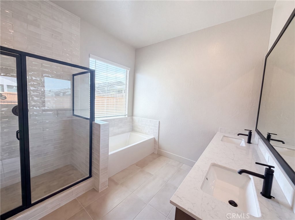2246 N Marion, Clovis, CA 93619