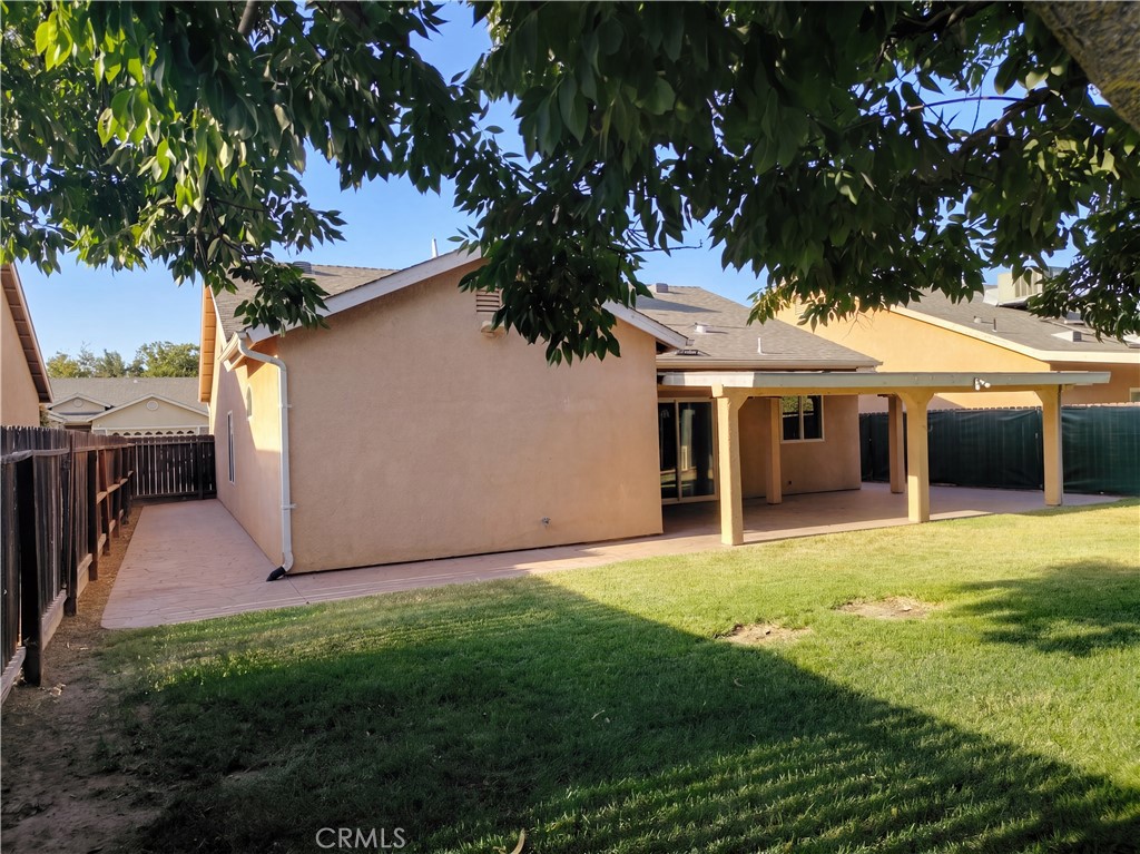 5333 W Norwich, Fresno, CA 93722