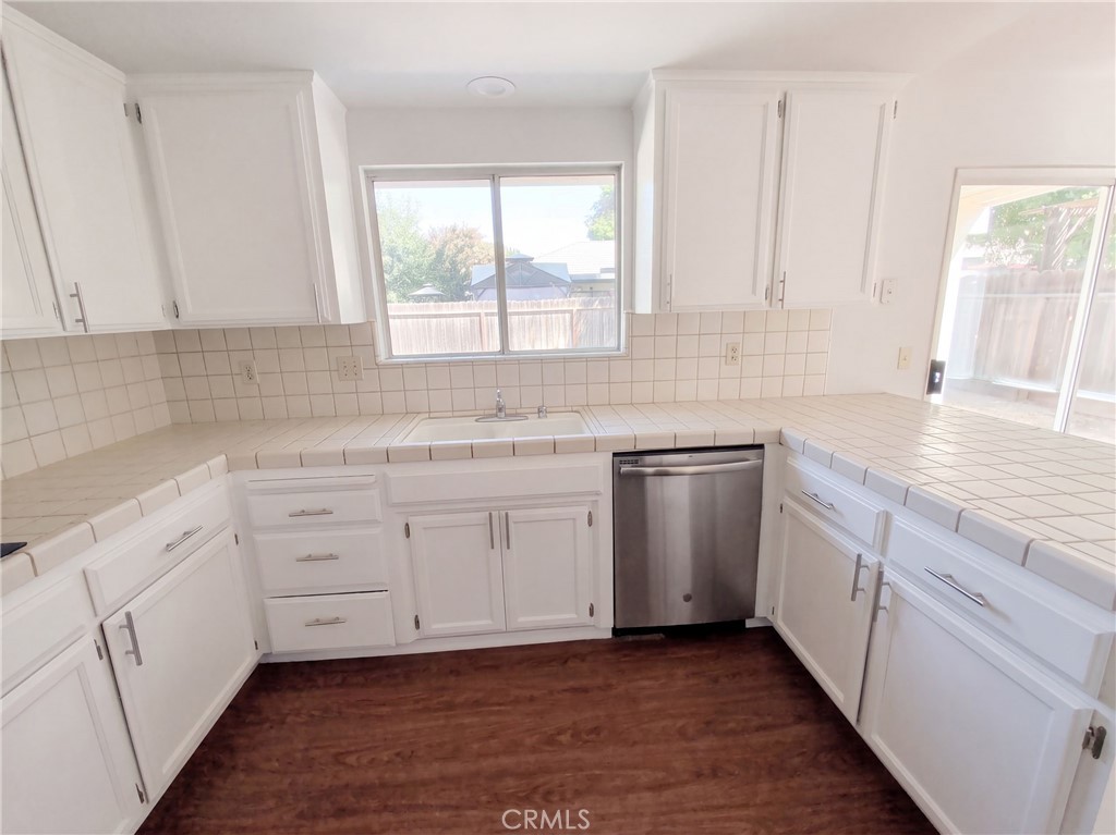 2821 Driftwood, Madera, CA 93637