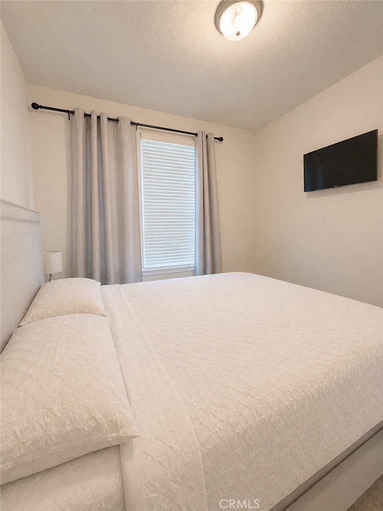 11449 N Via Campagna, Fresno, CA 93730