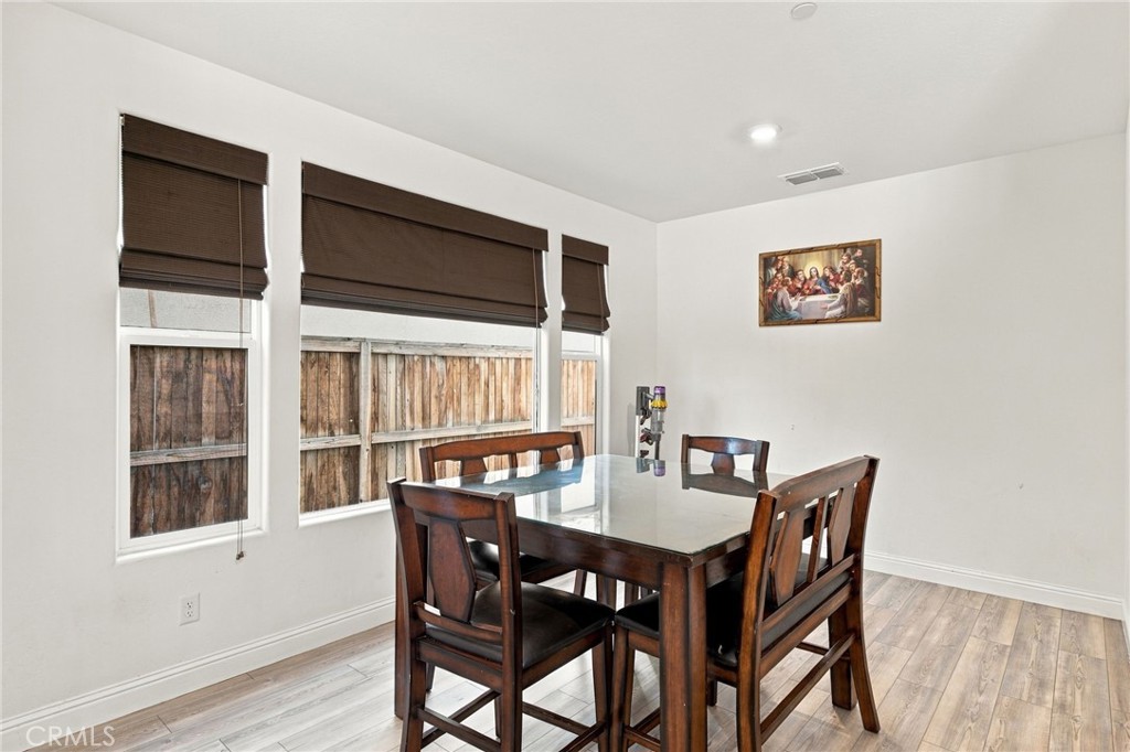 9410 Sweetgum Hill Ln, Shafter, CA 93263
