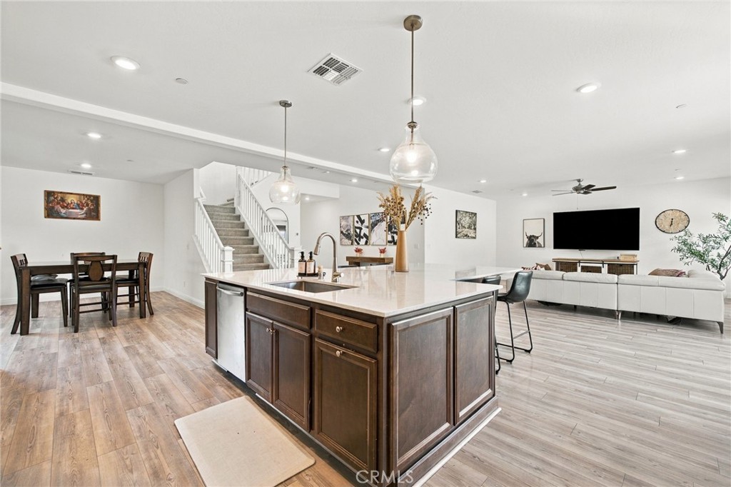 9410 Sweetgum Hill Ln, Shafter, CA 93263
