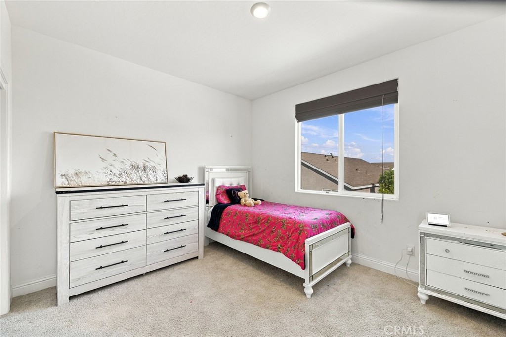 9410 Sweetgum Hill Ln, Shafter, CA 93263