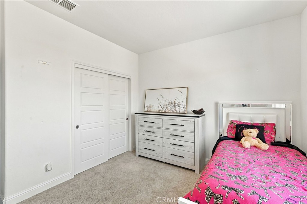 9410 Sweetgum Hill Ln, Shafter, CA 93263
