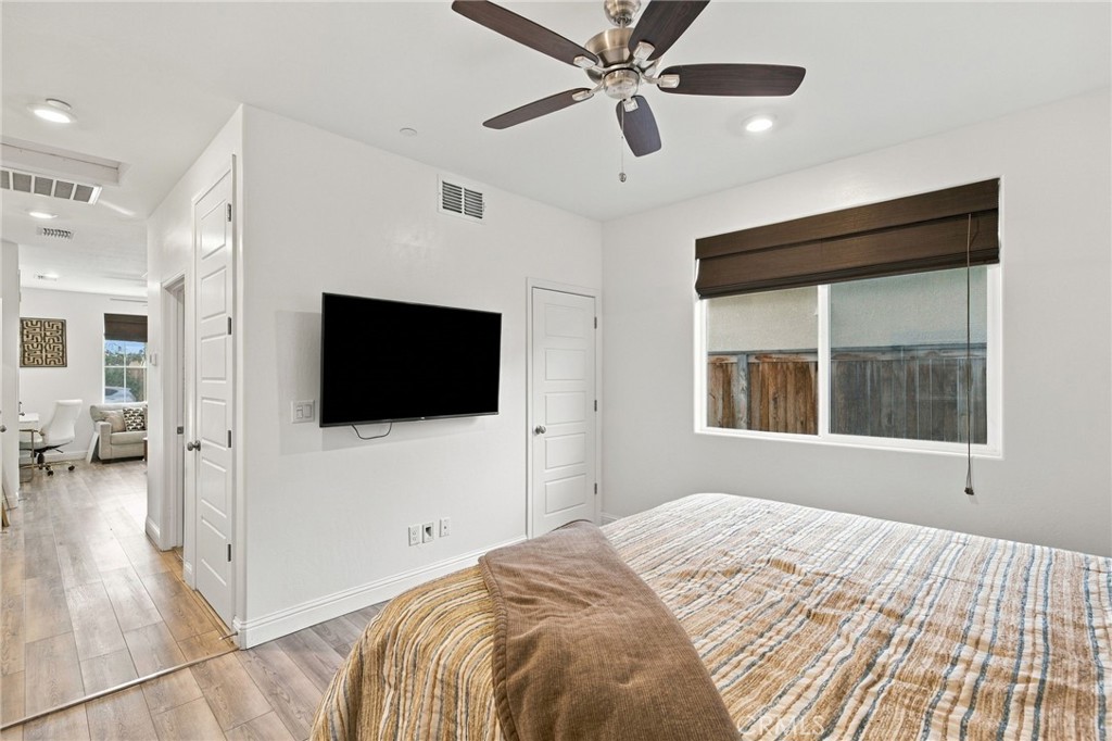 9410 Sweetgum Hill Ln, Shafter, CA 93263
