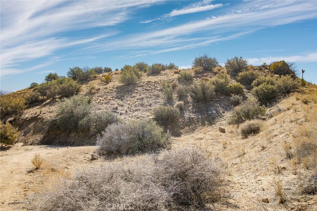 50600 Burns Canyon Rd, Pioneertown, CA 92268