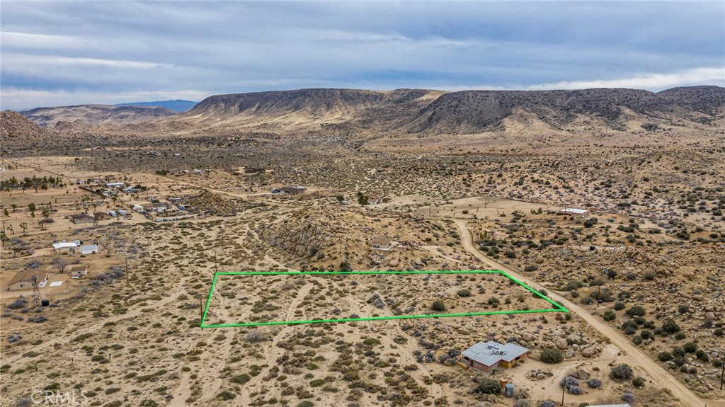 52500 Riverside Dr, Pioneertown, CA 92268