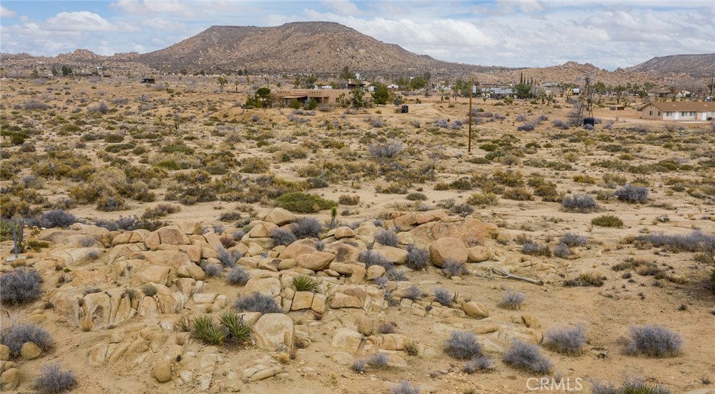 52500 Riverside Dr, Pioneertown, CA 92268