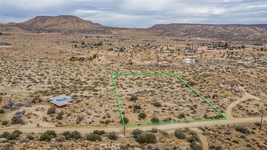 52500 Riverside Dr, Pioneertown, CA 92268