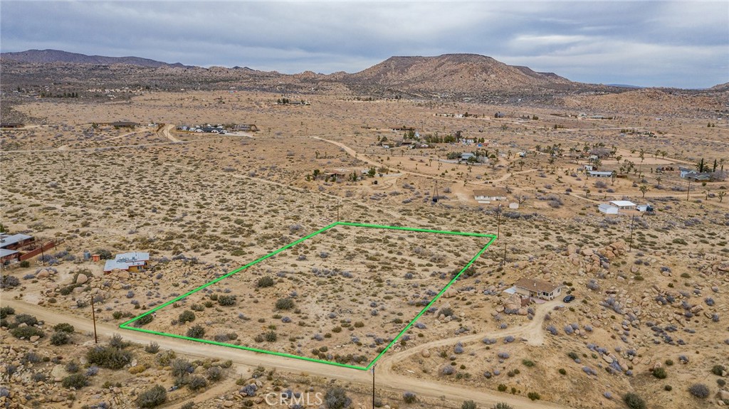 52500 Riverside Dr, Pioneertown, CA 92268