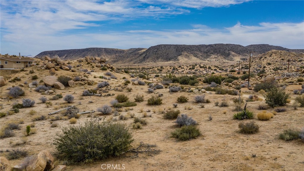 52500 Riverside Dr, Pioneertown, CA 92268