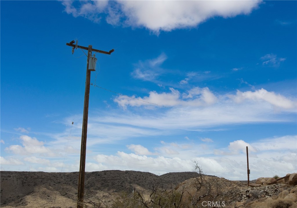 52500 Riverside Dr, Pioneertown, CA 92268