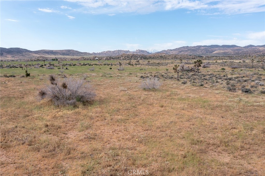 52550 Geronimo Trl, Pioneertown, CA 92268