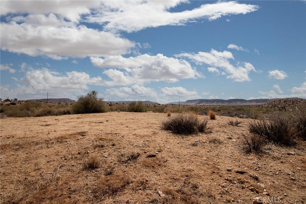 1000 Rimrock Rd, Pioneertown, CA 92268